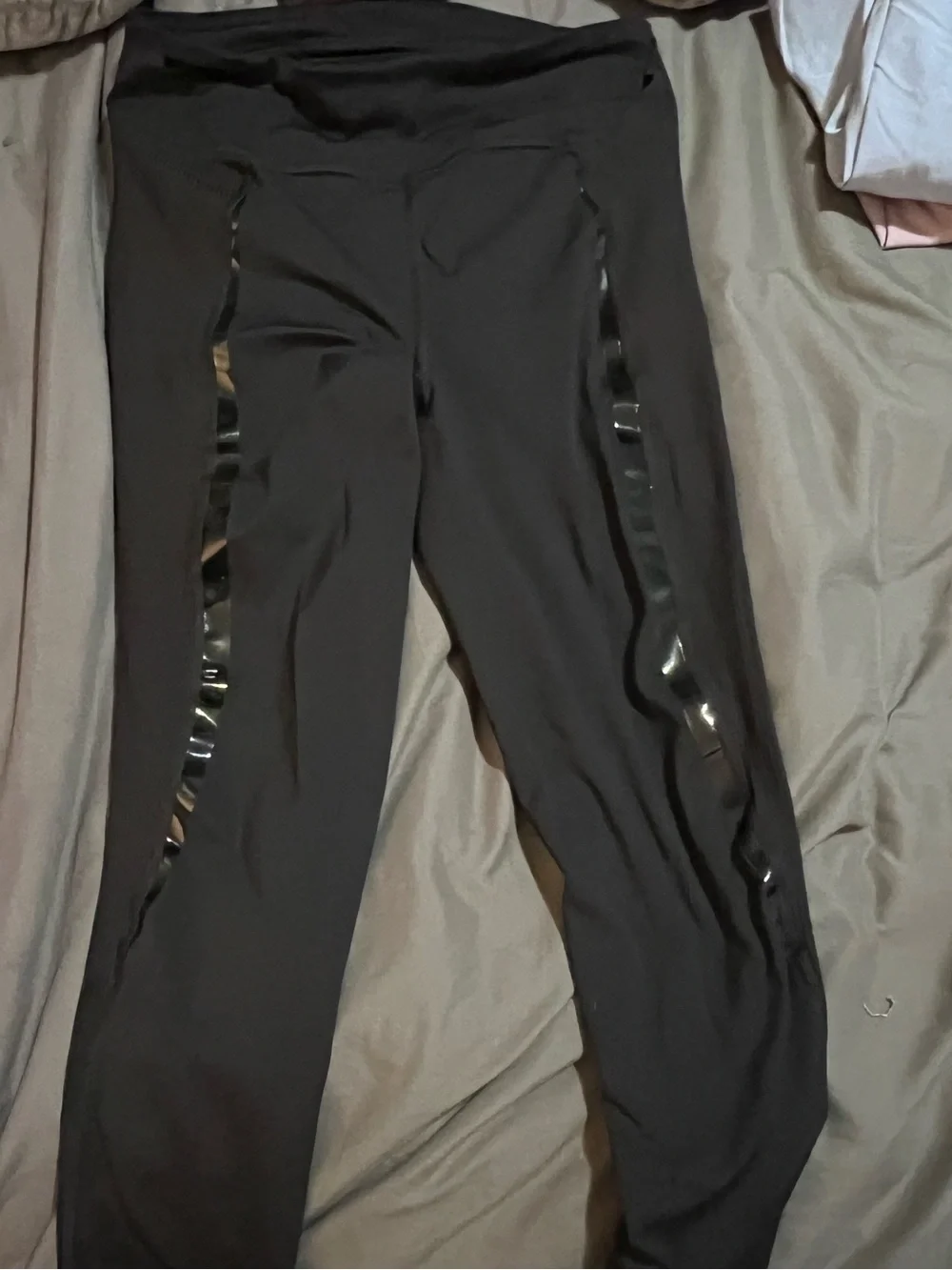 lululemon athletica Black Leggings with reflectors. Fits size 6.